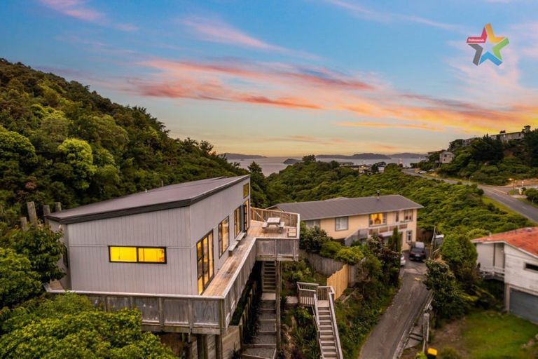 Photo of property in 9 Mulberry Street, Maungaraki, Lower Hutt, 5010