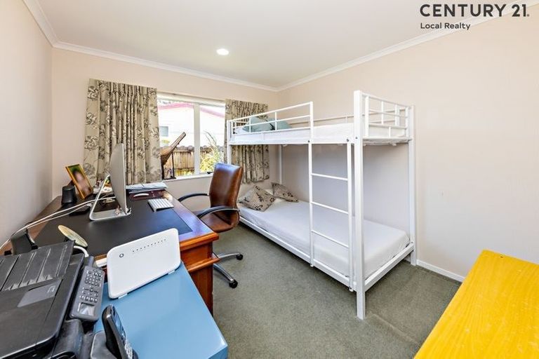 Photo of property in 55a Kelvin Road, Papakura, 2110