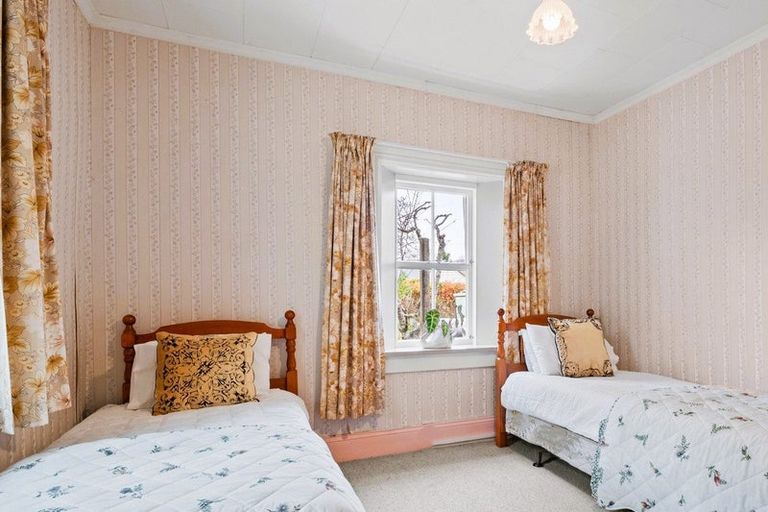 Photo of property in 16 Caernarvon Street, Arrowtown, 9302