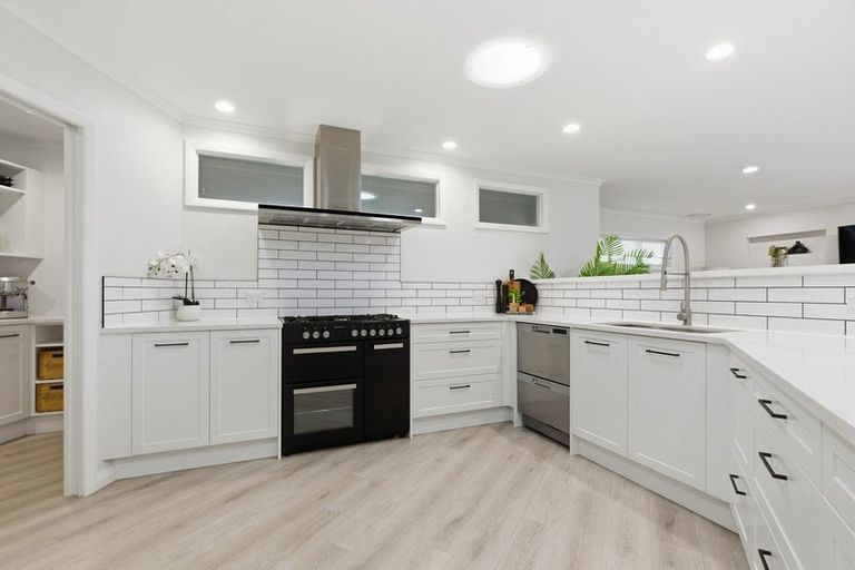 Photo of property in 48 Contour Avenue, Pyes Pa, Tauranga, 3112