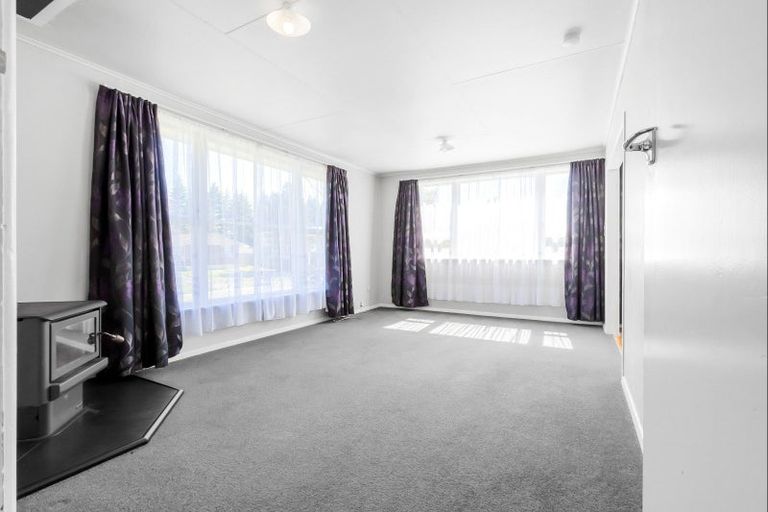 Photo of property in 7 Te Wharekaihua Grove, Turangi, 3334