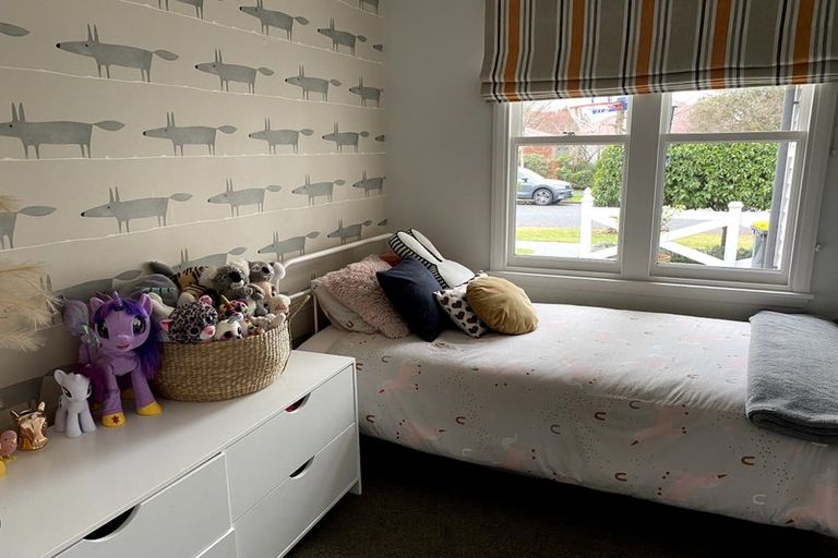 Photo of property in 107 Hamilton Avenue, Ilam, Christchurch, 8041