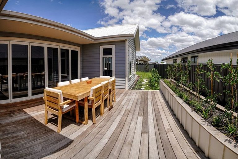 Photo of property in 129 Arataki Road, Havelock North, 4130