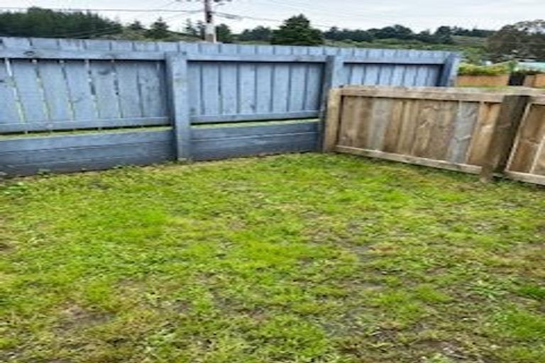 Photo of property in 1/7 Norana Road, Maoribank, Upper Hutt, 5018