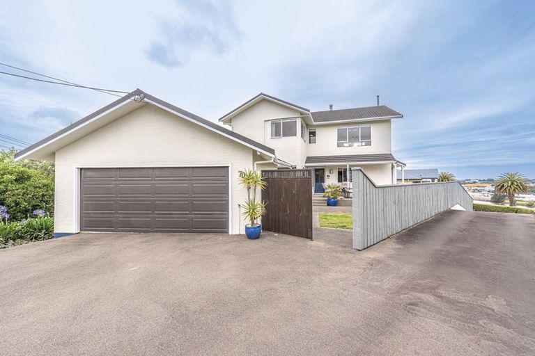 Photo of property in 70 Hipango Terrace, Durie Hill, Whanganui, 4500