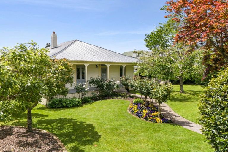 Photo of property in 88 Princes Street, Cambridge, 3434