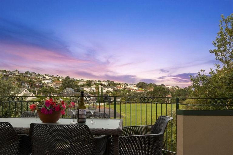 Photo of property in 2/45 Prospect Terrace, Milford, Auckland, 0620