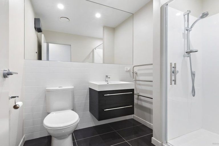 Photo of property in 6/2 Stone Street, Miramar, Wellington, 6022