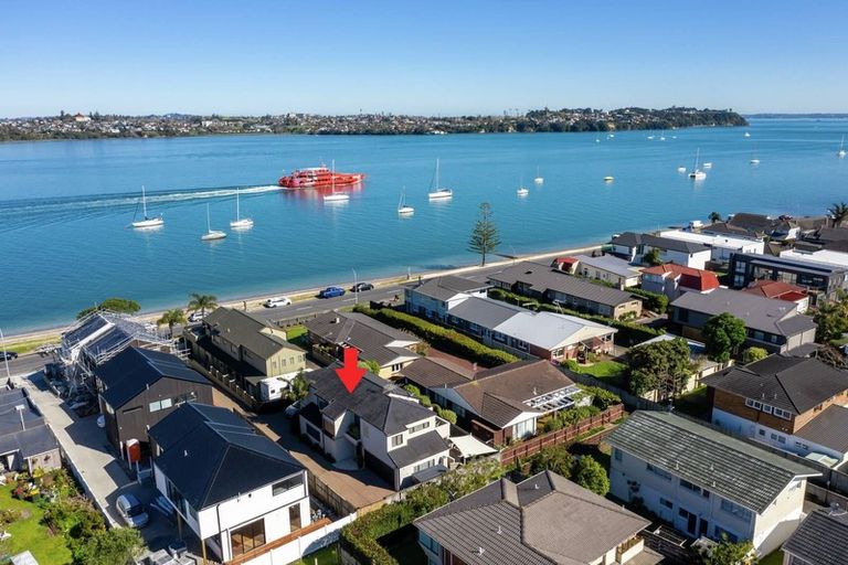 Photo of property in 14a The Parade, Bucklands Beach, Auckland, 2012