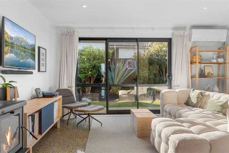 Photo of property in 25 Katrine Drive, Marshland, Christchurch, 8083