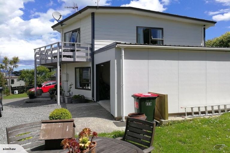 Photo of property in 29 Stanhope Grove, Korokoro, Lower Hutt, 5012
