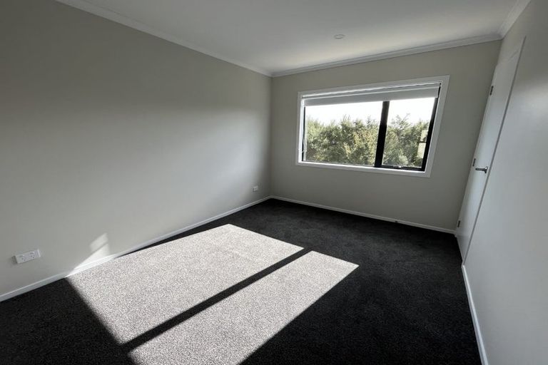 Photo of property in 2/125b Metcalfe Road, Ranui, Auckland, 0612