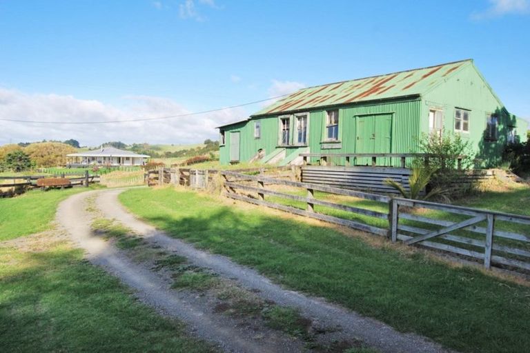 Photo of property in 197 Pukenui Road, Kaiwaka, 0573