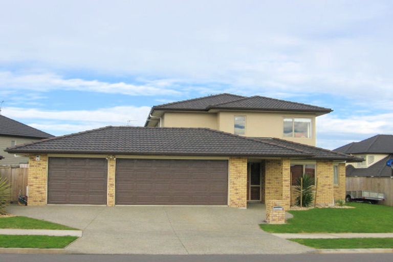 Photo of property in 29 Bronwylian Drive, Flat Bush, Auckland, 2016