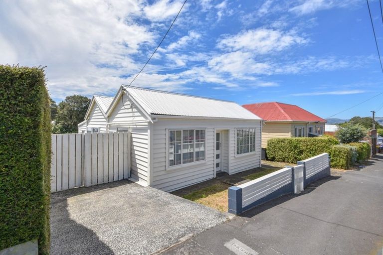 Photo of property in 32 Meadow Street, Mornington, Dunedin, 9011