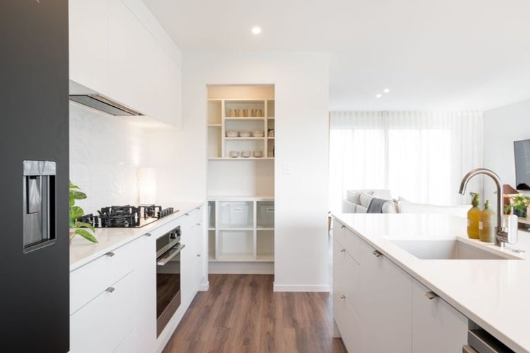 Photo of property in 3 Matata Road, Kenepuru, 5022