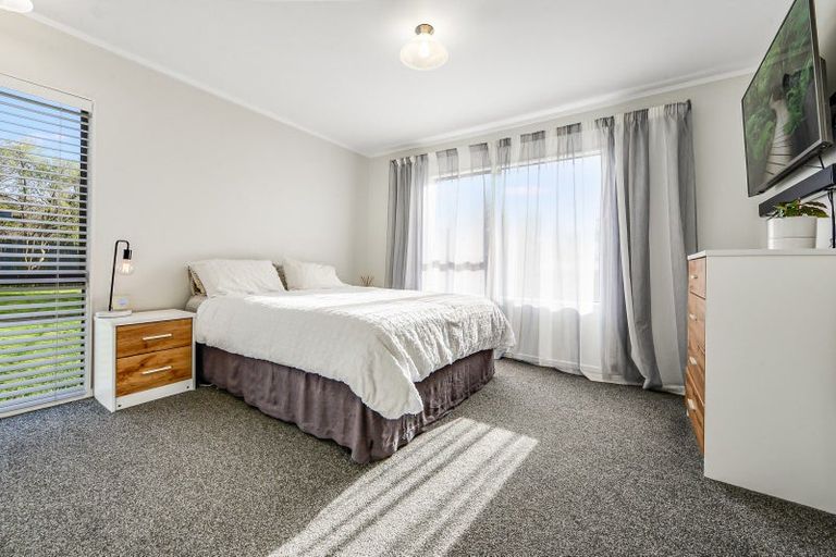 Photo of property in 37 Balmerino Crescent, Pukete, Hamilton, 3200