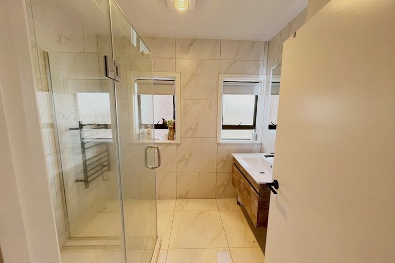 Photo of property in 93a Litten Road, Cockle Bay, Auckland, 2014