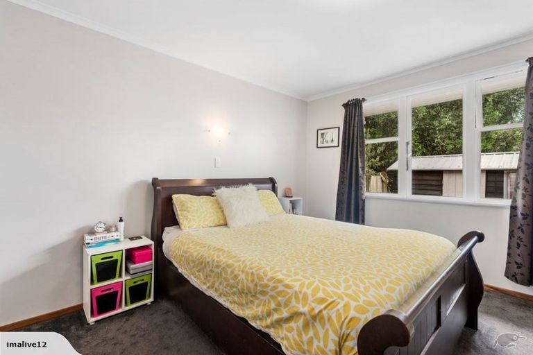 Photo of property in 2/2 Ararino Street, Trentham, Upper Hutt, 5018