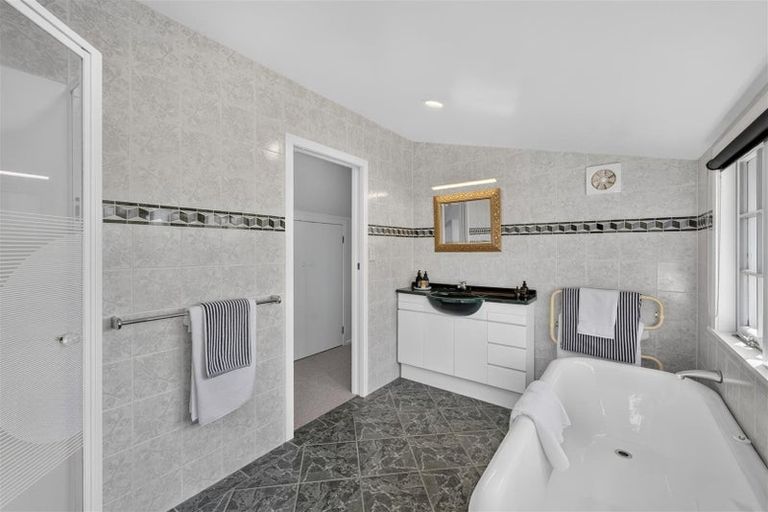 Photo of property in 2 Minnehaha Avenue, Takapuna, Auckland, 0622