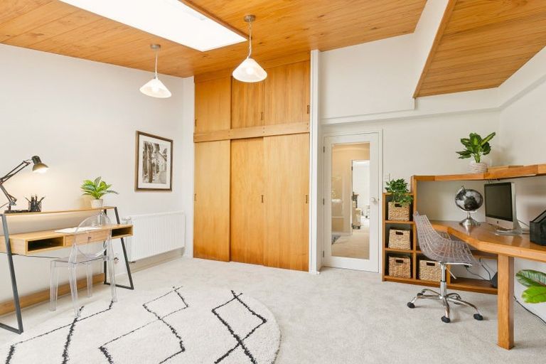 Photo of property in 7 Nadia Grove, Khandallah, Wellington, 6035