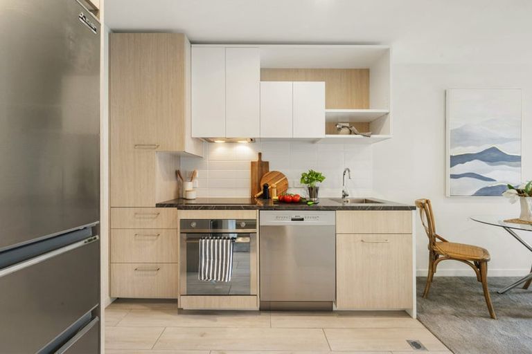 Photo of property in Vsp South, 404/166 Victoria Street, Te Aro, Wellington, 6011