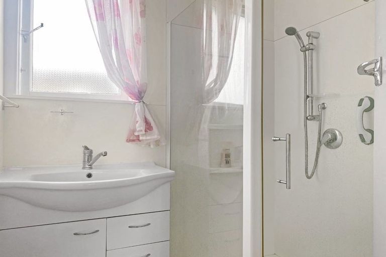 Photo of property in 1209 Norfolk Crescent, Mayfair, Hastings, 4122