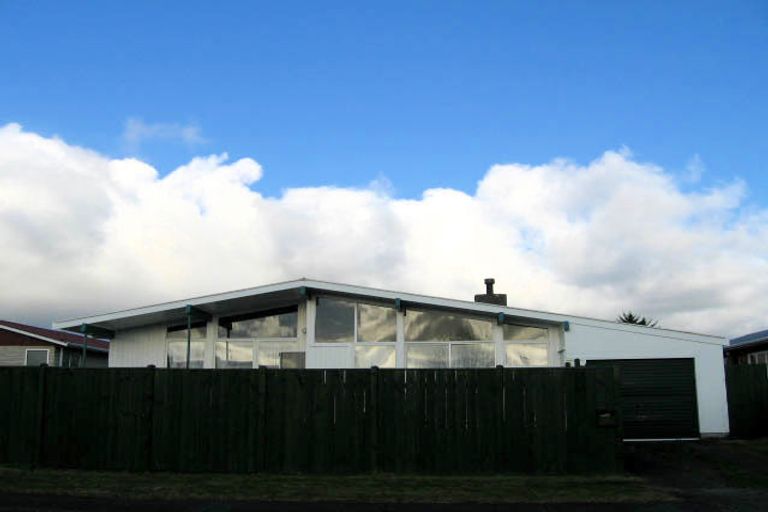 Photo of property in 46 Michael Road, Paraparaumu Beach, Paraparaumu, 5032