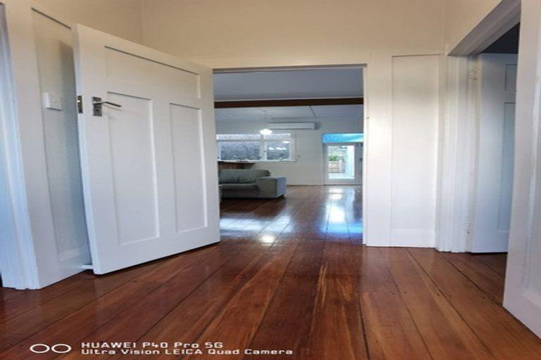 Photo of property in 100 Hatea Drive, Regent, Whangarei, 0112