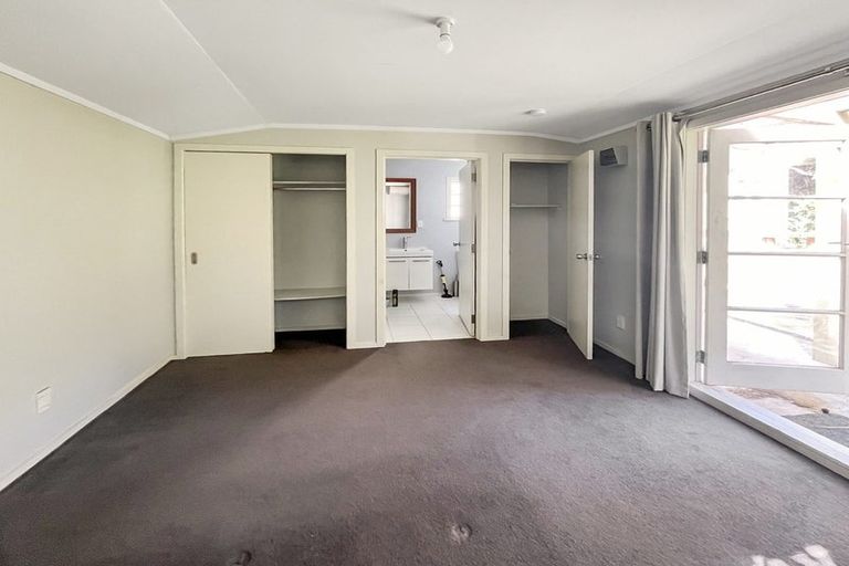 Photo of property in 236 Victoria Avenue, Hokowhitu, Palmerston North, 4410