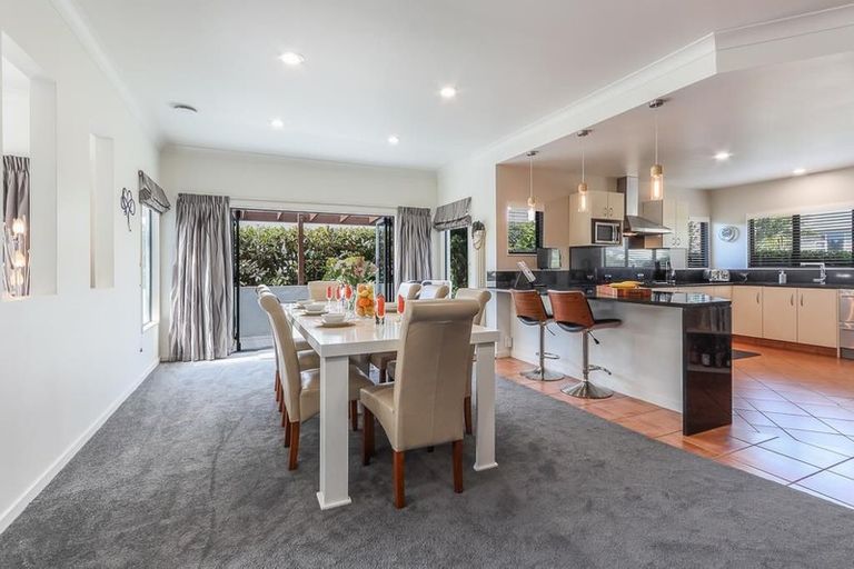 Photo of property in 43 Tawavale Street, Pukehangi, Rotorua, 3015