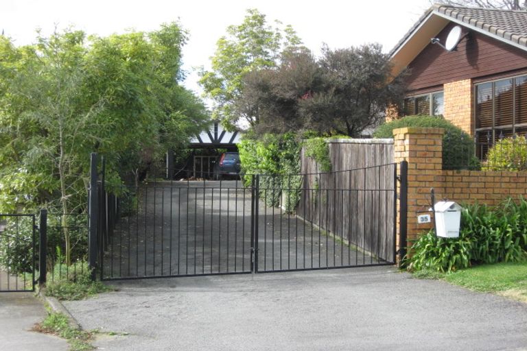 Photo of property in 35 Chambers Street, Havelock North, 4130