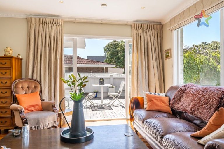 Photo of property in 48a Queens Grove, Hutt Central, Lower Hutt, 5010