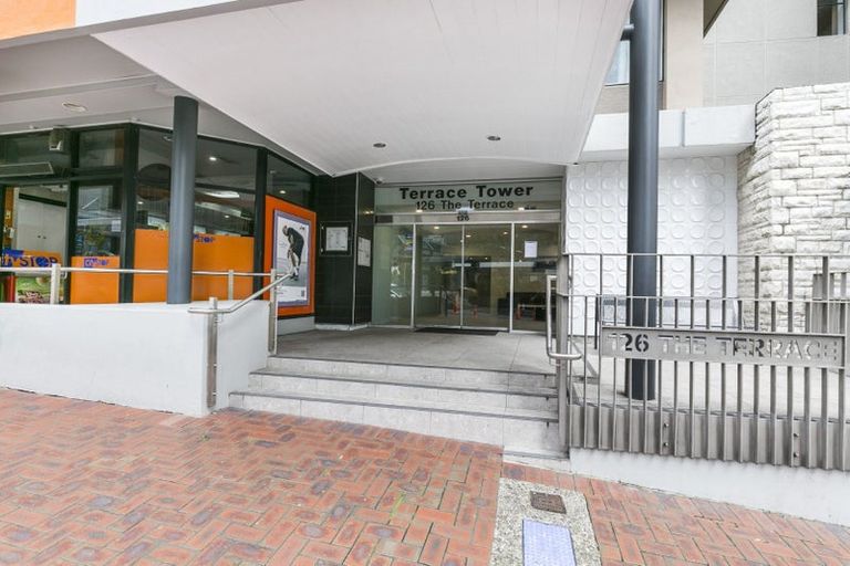 Photo of property in Terrace Tower Apartments, 11d/126 The Terrace, Wellington Central, Wellington, 6011
