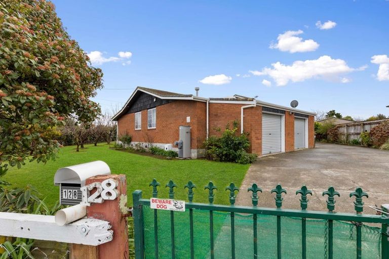 Photo of property in 128 High Street, Bulls, 4818