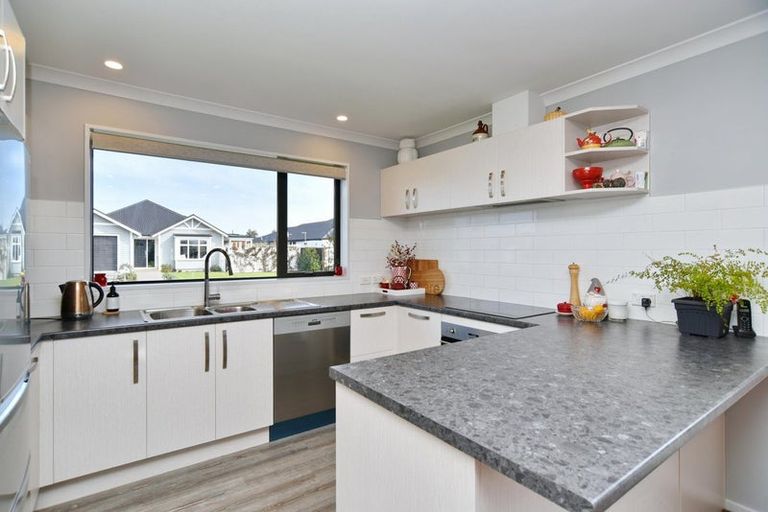 Photo of property in 11 Wearing Place, Kaiapoi, 7630