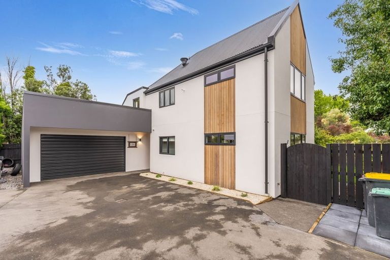 Photo of property in 128a Mcfaddens Road, St Albans, Christchurch, 8052