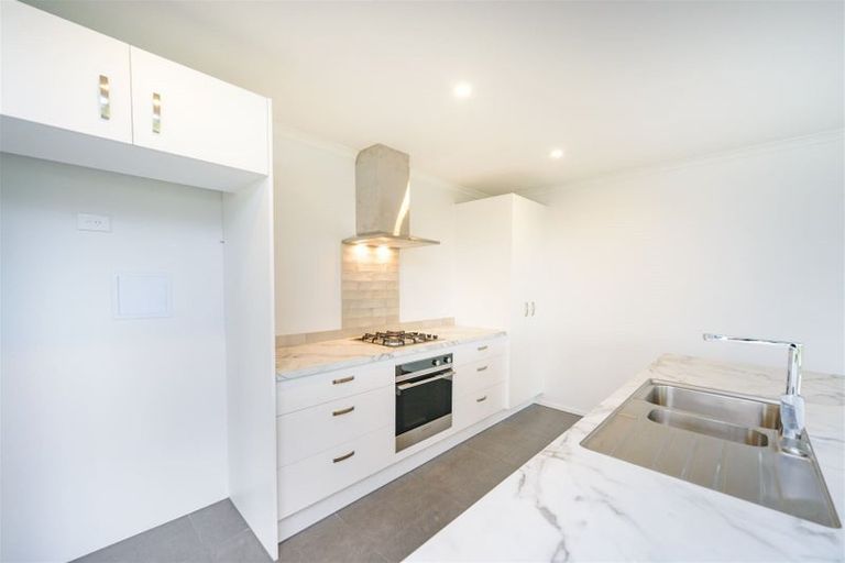 Photo of property in 154b Pacific Drive, Fitzherbert, Palmerston North, 4410