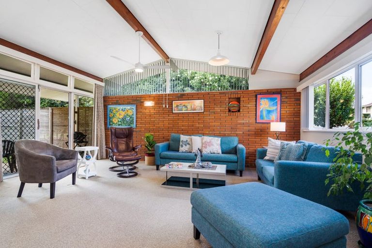 Photo of property in 21 Fairway Drive, Te Kamo, Whangarei, 0112