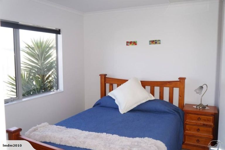 Photo of property in 25 Ocean View Rise, Ruakaka, 0116