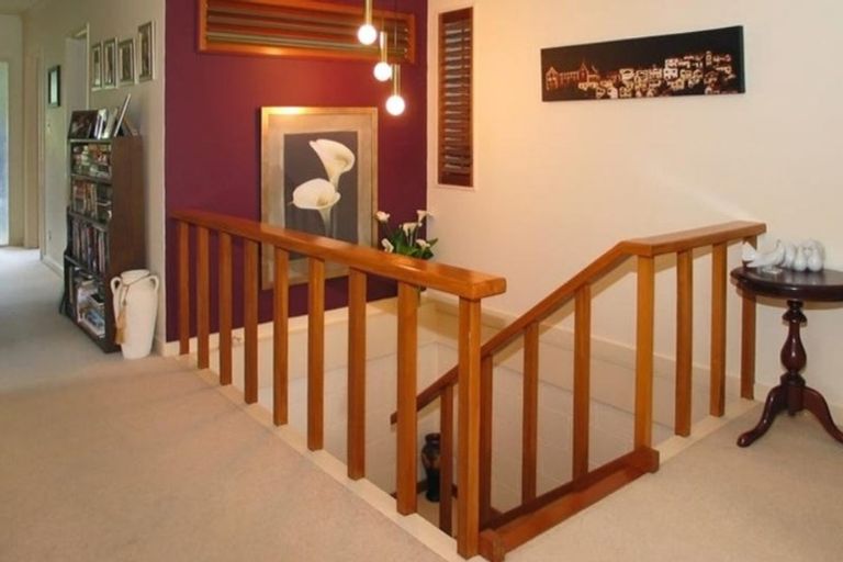 Photo of property in 6 Doon Grove, Papakowhai, Porirua, 5024