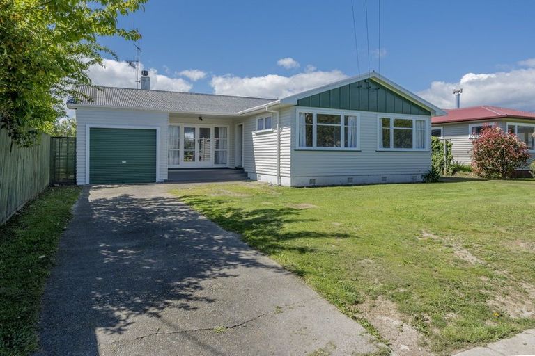 Photo of property in 52 Graham Street, Levin, 5510