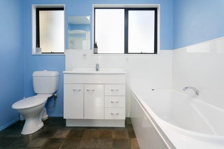 Photo of property in 33 Tawa Street, Hilltop, Taupo, 3330