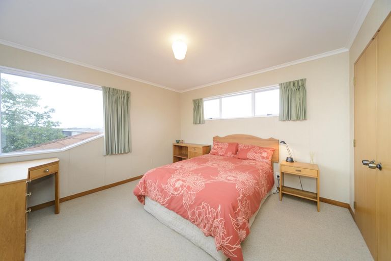 Photo of property in 78 Pacific Drive, Fitzherbert, Palmerston North, 4410