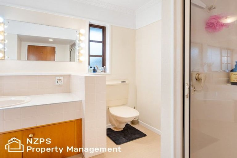 Photo of property in 225 Larnach Road, Waverley, Dunedin, 9013