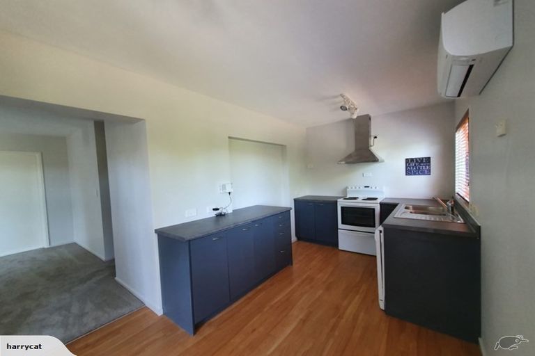 Photo of property in 70a Seaview Road, Castor Bay, Auckland, 0620