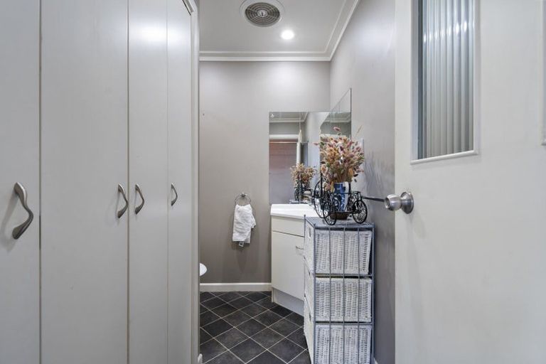 Photo of property in 21 Blackwell Street, Marton, 4710