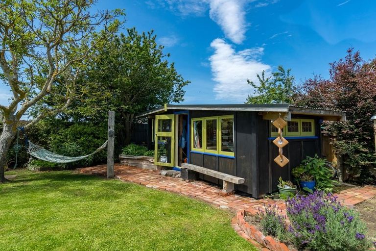 Photo of property in 152 Beach Street, Waikouaiti, 9510