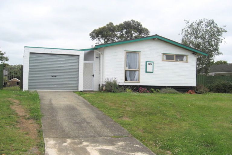 Photo of property in 25 Royal Arch Place, Rosehill, Papakura, 2113