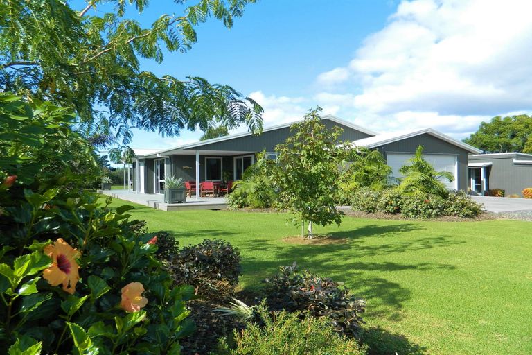 Photo of property in 10 Awhitu Road, Kerikeri, 0230